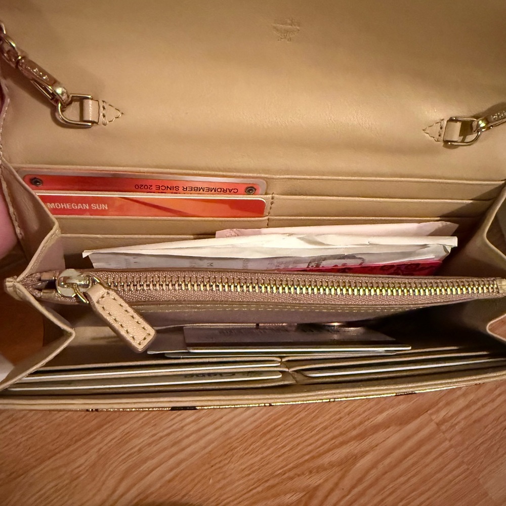 MCM Wallet Crossbody Bag - Picture 2 of 2